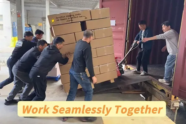 দক্ষ লোডিং- স্কিনকেয়ার পেপার বক্সের একটি 40HQ কন্টেইনার