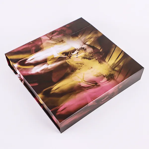 পোশাক উপহার বাক্স