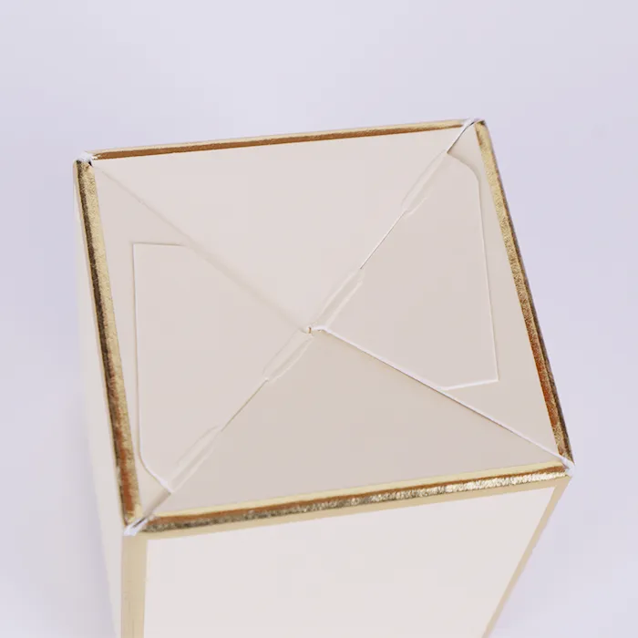 নিচের লক বক্স