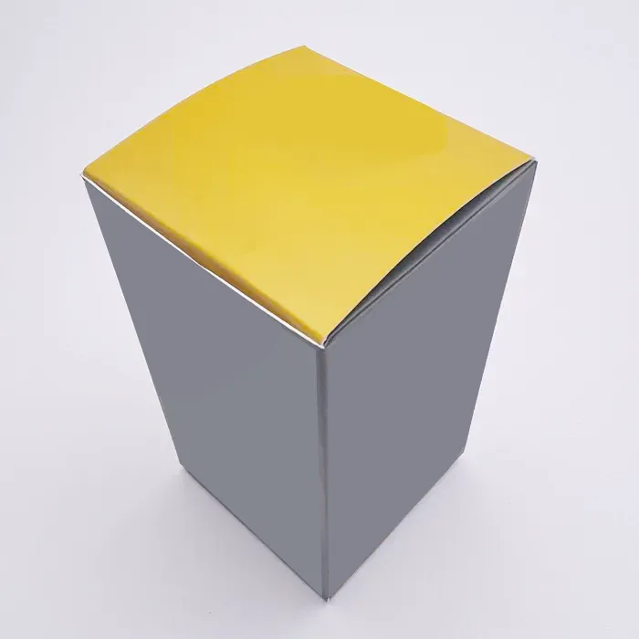 লাইট বাল্ব বক্স